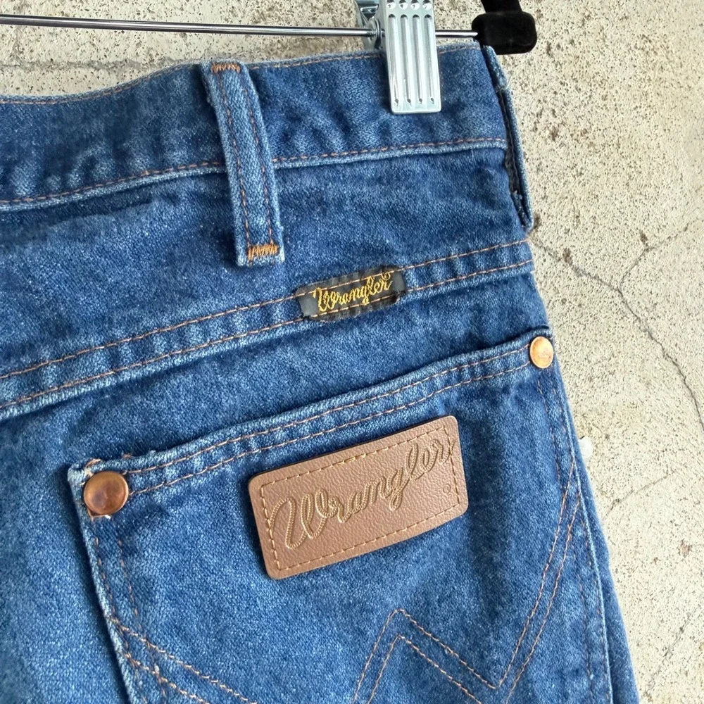Vintage Wrangler Jeans Slim Fit Cowboy Cut Denim Western Ranch Made in USA 34x30